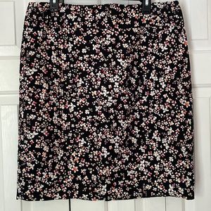 NWOT Liz Claiborne Size 16 Skirt